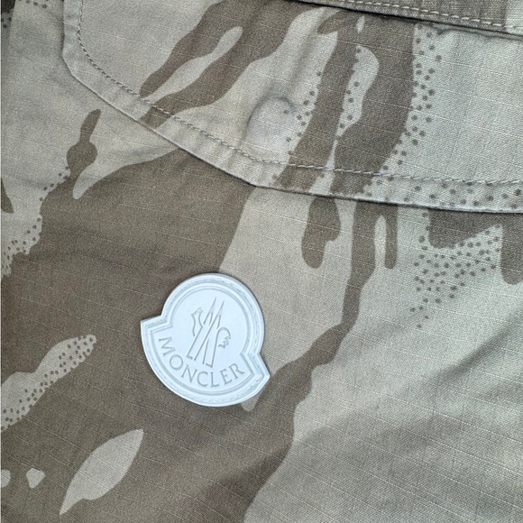 MONCLER SHORTS - Picture 3 of 6